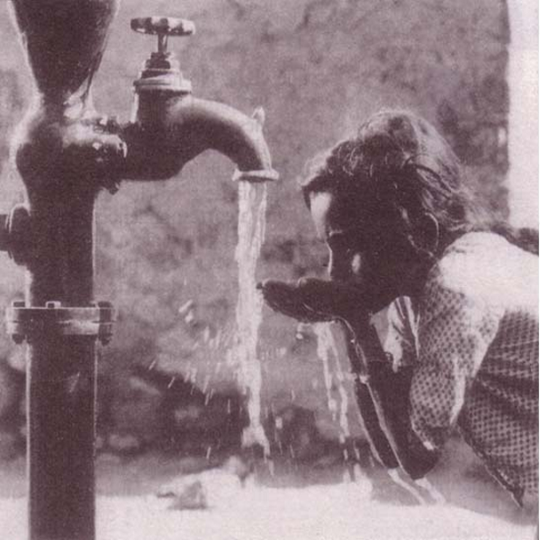 El agua que bebes