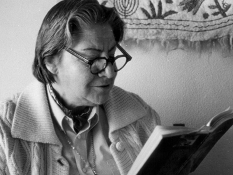 Centenario Gloria Fuertes | 1917-1998 | #gloriafuertes100 | El balcón de Gloria Fuertes | 17/05/2017 | 'Yo hice libros'
