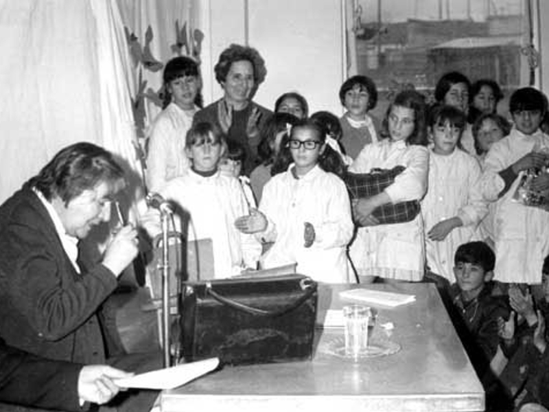 Centenario Gloria Fuertes | 1917-1998 | #gloriafuertes100 | El balcón de Gloria Fuertes | 12/08/2017 | Corazón
